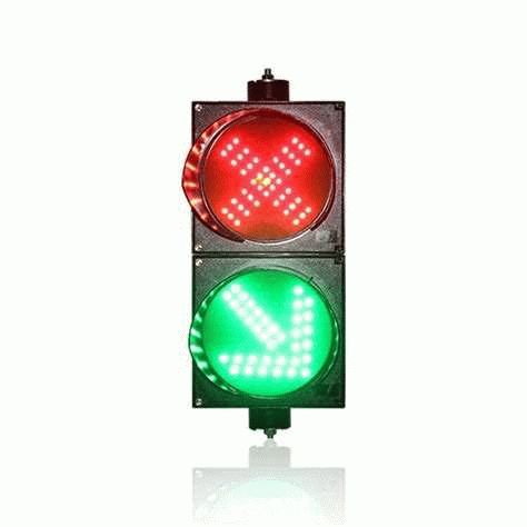 Значение светофора для регулирования движения на дороге